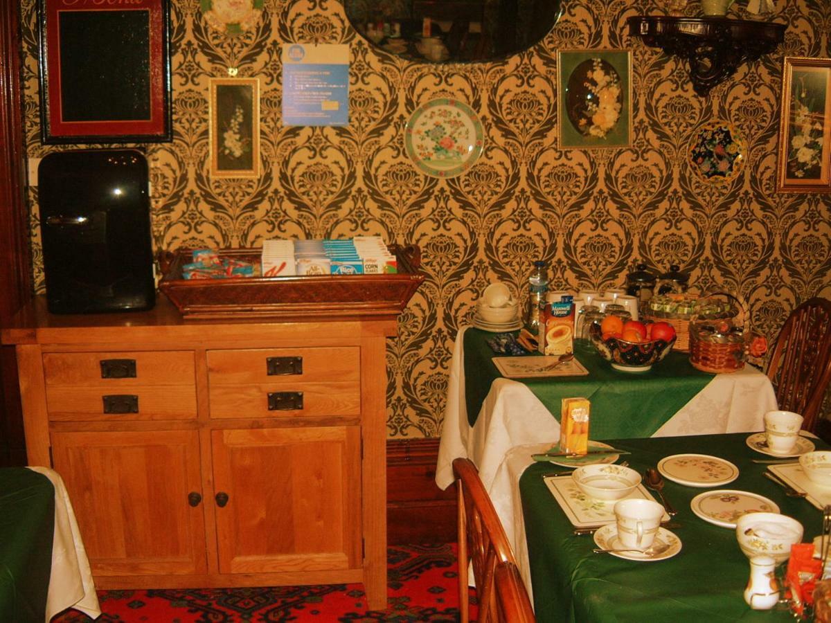 Manor House B And B Larne Esterno foto