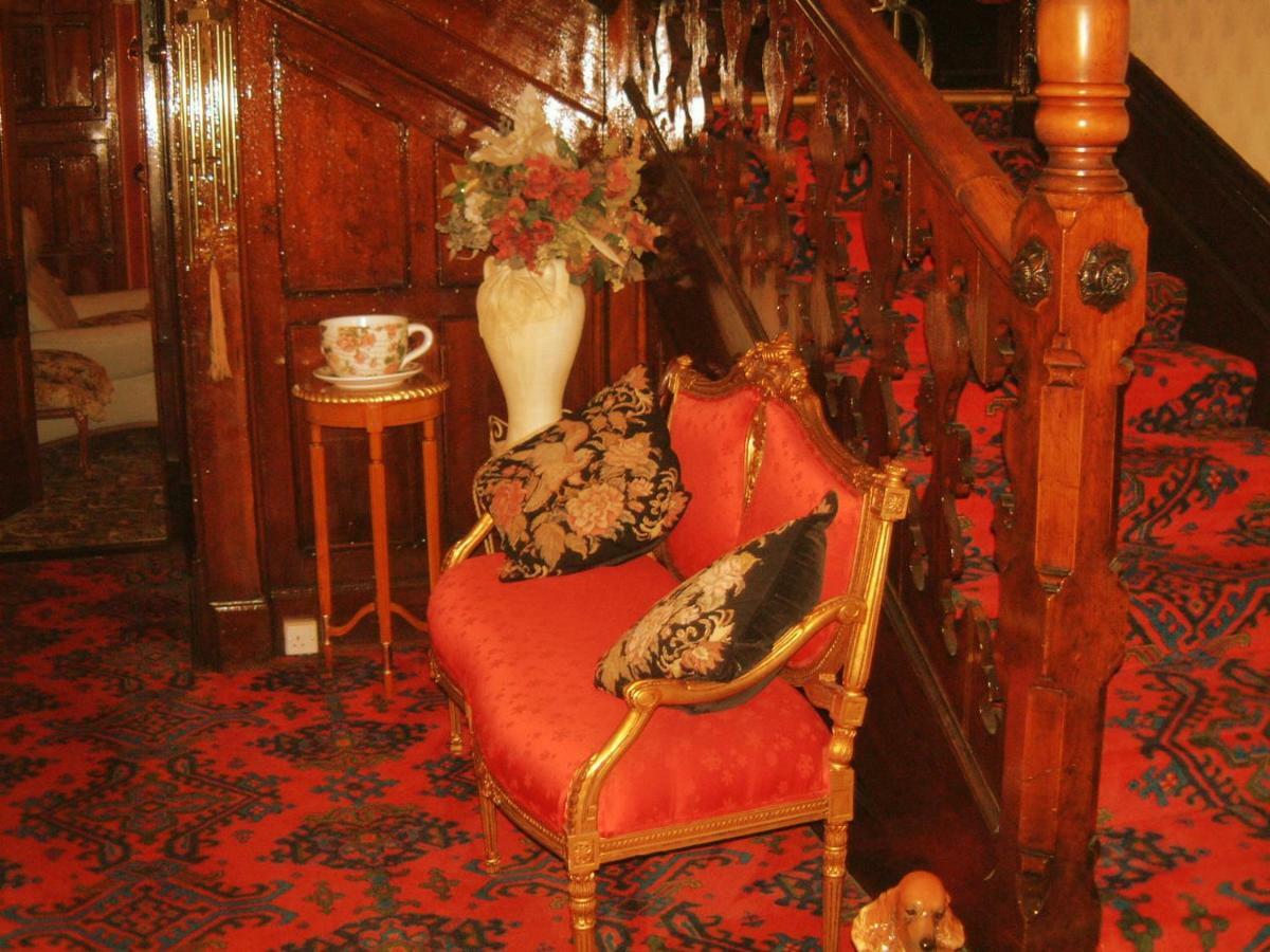Manor House B And B Larne Esterno foto